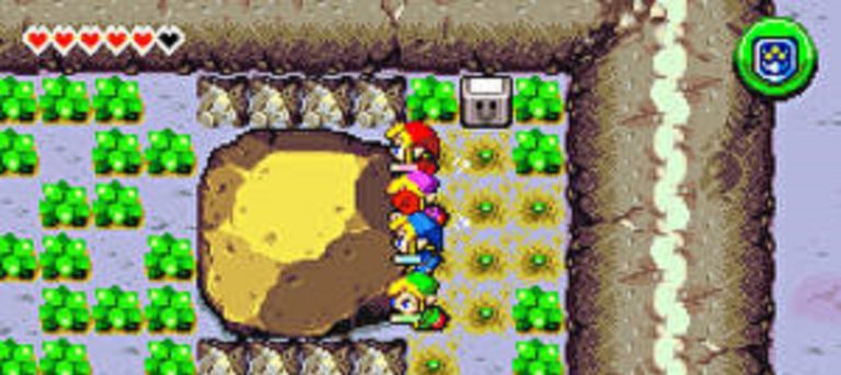 Links Pushing a Boulder